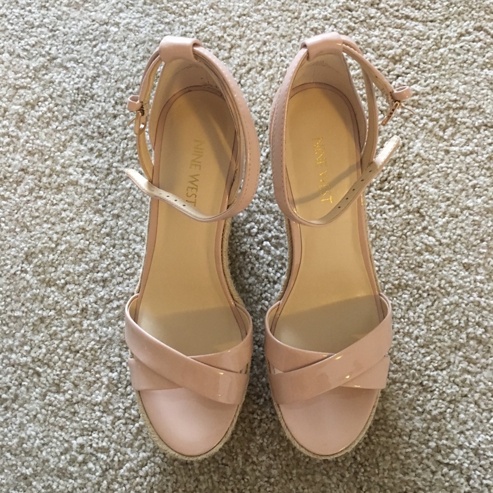 Ninewest light pink classy wedges